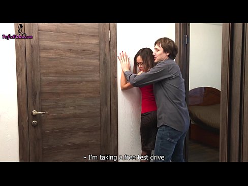 ❤️ Sexy Realtor ruckt sensuell Hir Pussy a Ficks beim Verkaf vun hirem Appartement - Krempai Hausgemachte Porno bei eis ❌️❤
